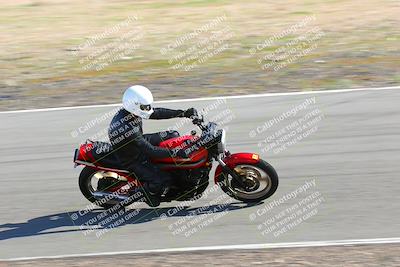 media/Feb-05-2023-Classic Track Day (Sun) [[c35aca4a42]]/Group 2/session 1 turn 9/